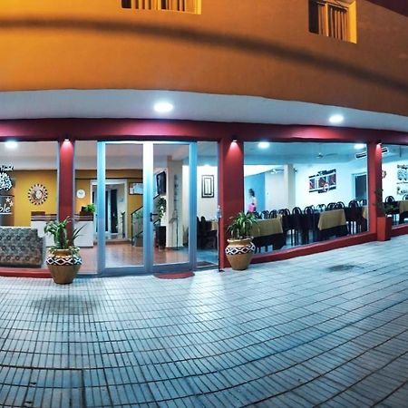 Termas de Río Hondo Nuevo Hotel Roble מראה חיצוני תמונה